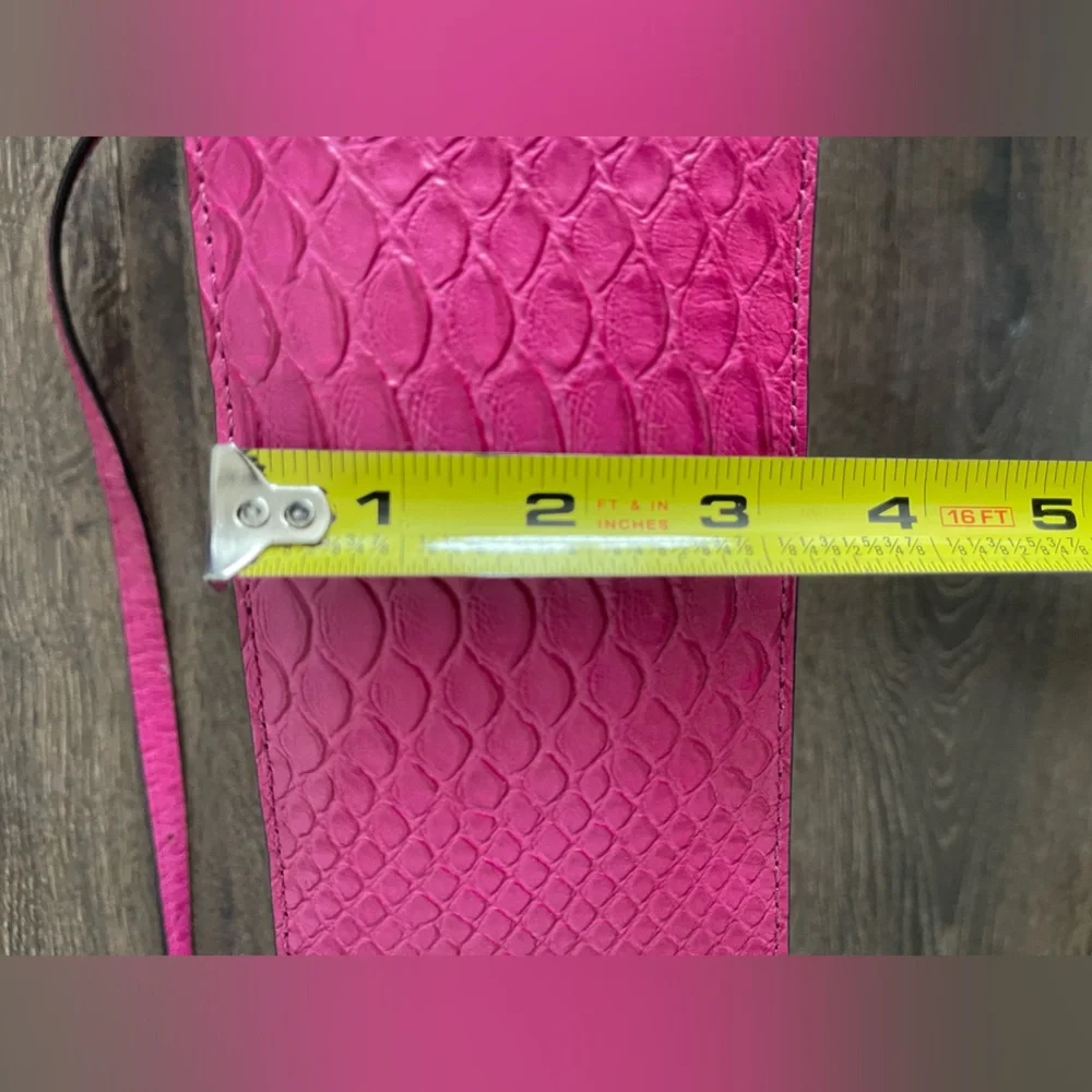 Micheal Kors Pink Crossbody Bag